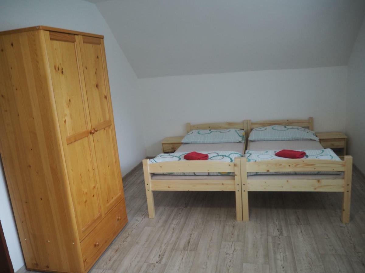 Economy Apartments Ceske Svycarsko Hrensko Ngoại thất bức ảnh