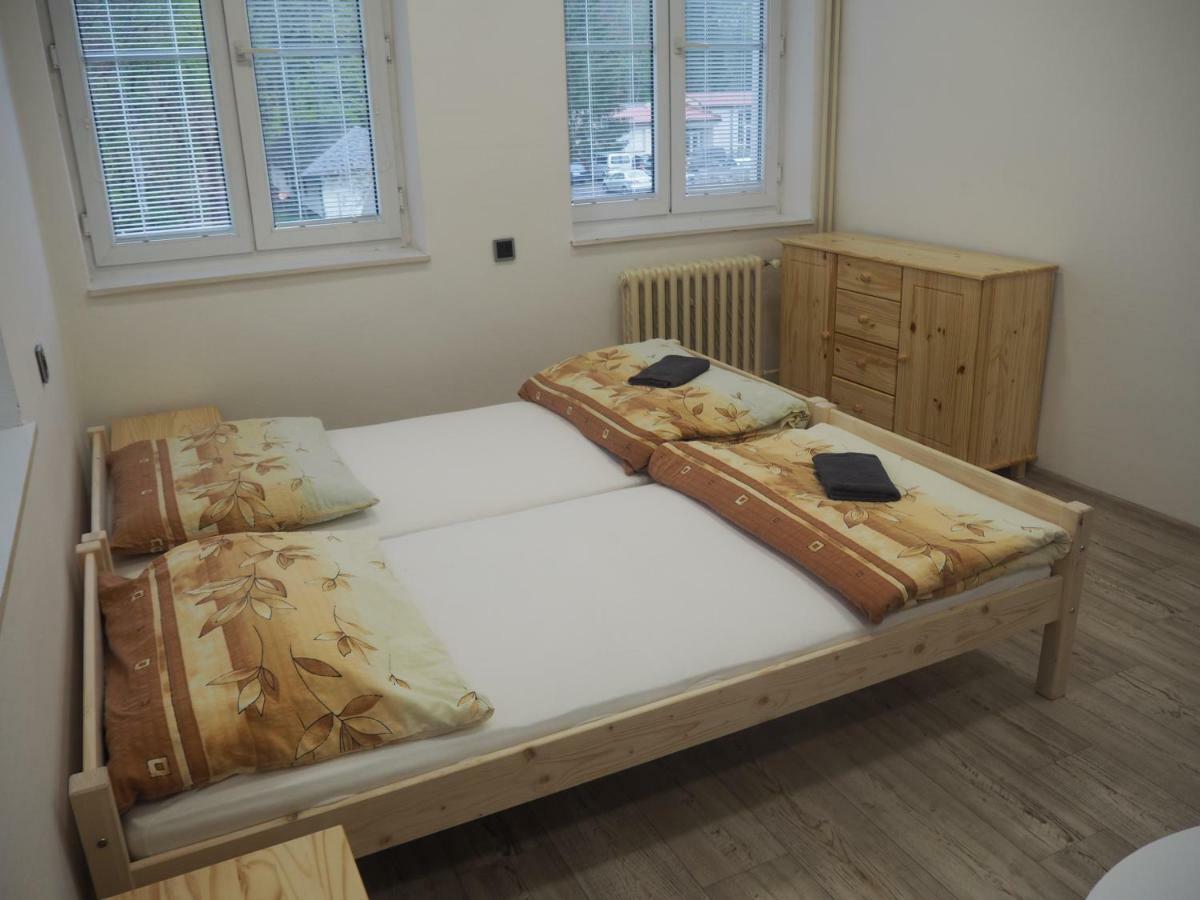 Economy Apartments Ceske Svycarsko Hrensko Ngoại thất bức ảnh