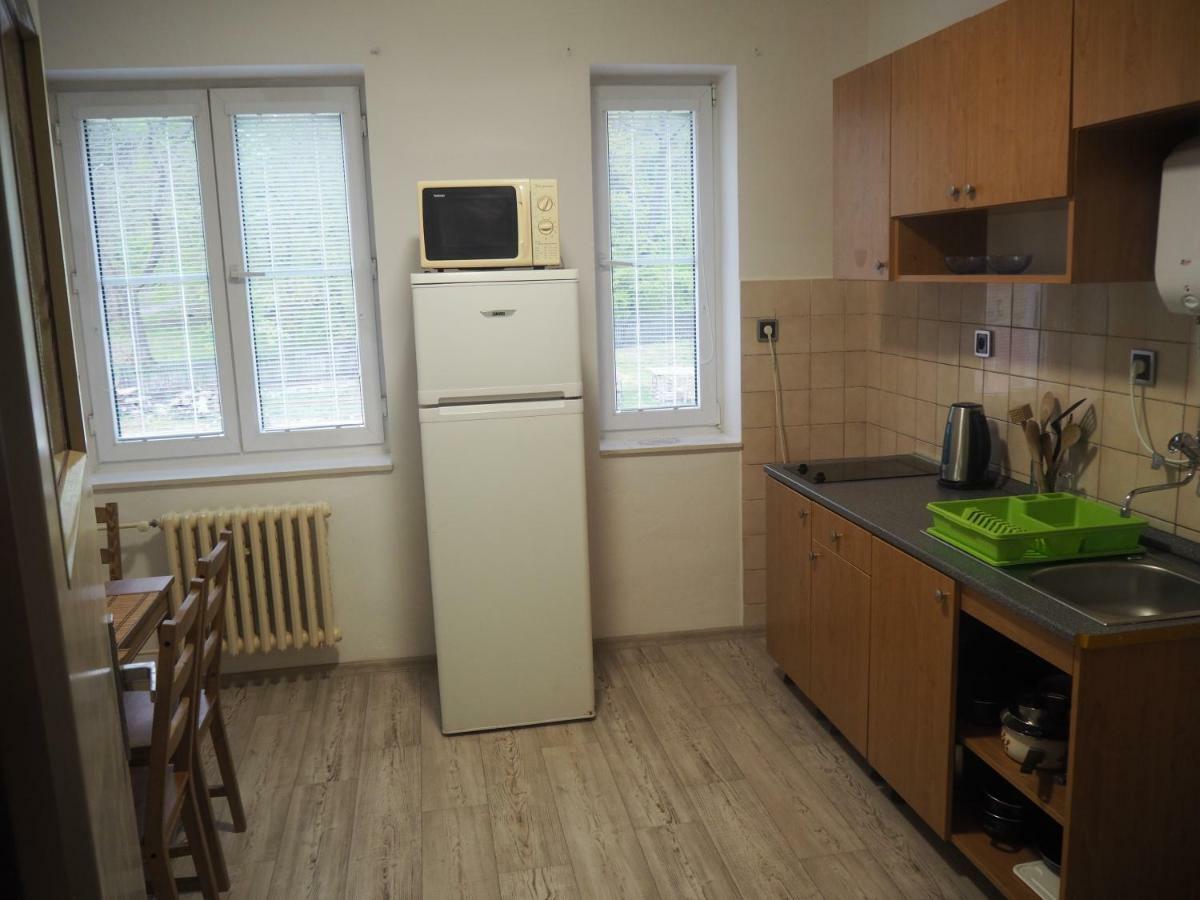 Economy Apartments Ceske Svycarsko Hrensko Ngoại thất bức ảnh