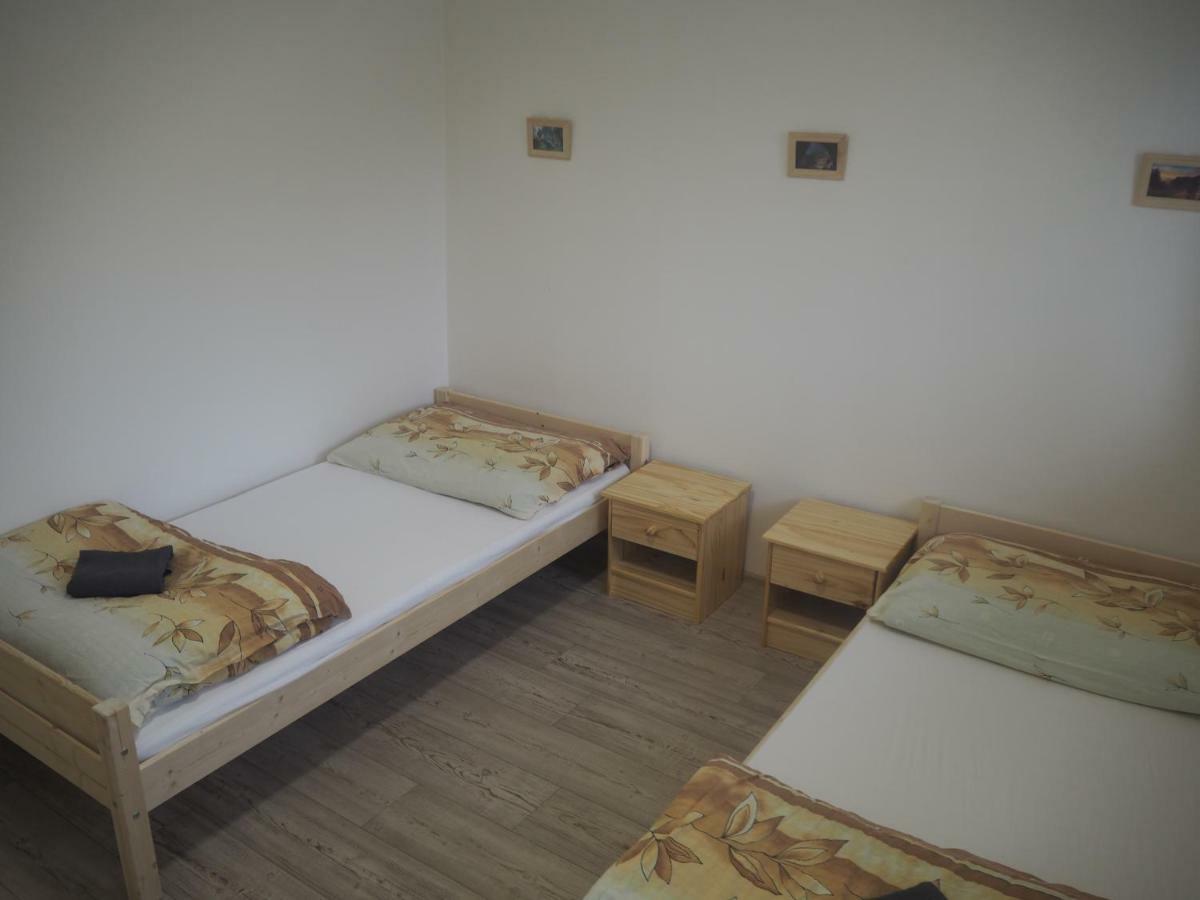 Economy Apartments Ceske Svycarsko Hrensko Ngoại thất bức ảnh